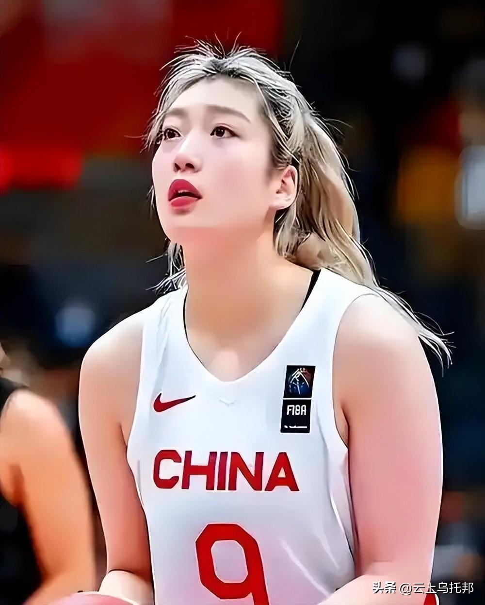 女篮领队透露集训真实目的！老将们另有安排，只有李梦被忽略了